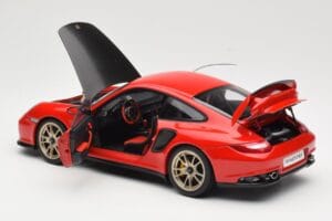 Porsche 911 997 GT2 RS Vermelho AUTOart 1:18 77964 Metal - imagem 5 de 8