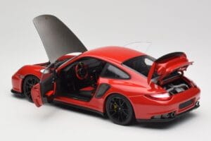 Porsche 911 997 GT2 RS Vermelho Com Jantes Pretas Minichamps 1:18 100069407 Metal - imagem 5 de 8
