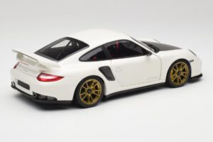 Porsche 911 997 GT2 RS Branco & Dourado Rodas Minichamps 1:18 100069406 Metal - imagem 3 de 8