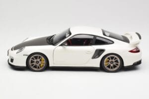 Porsche 911 997 GT2 RS Branco Minichamps 1:18 100069400 Metal - imagem 4 de 8