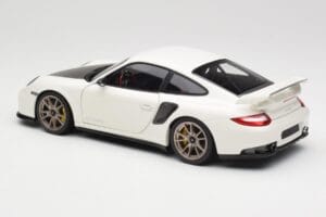 Porsche 911 997 GT2 RS Branco Minichamps 1:18 100069400 Metal - imagem 7 de 8
