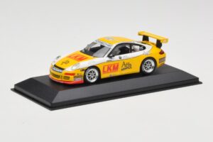 Porsche 911 997 GT3 Cup #55 LKM D. O Young Porsche Carrera Cup Asia Macau 2007 Minichamps 1:43 400076455 Metal - imagem 2 de 4