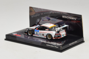 Porsche 911 997 GT3 #5 24 Hours of Nurburgring 2009 Minichamps 1:43 437096705 Metal - imagem 3 de 4