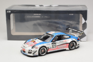 Porsche 911 997 GT3 R #123 Muhlner Motorsport E. Fumal / E. Thiry 24 Hours of Spa 2011 Minichamps 1:18 151118923 Metal - imagem 6 de 6