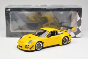 Porsche 911 997 GT3 R Street Racing Amarelo Minichamps 1:18 151108902 Metal - imagem 6 de 6