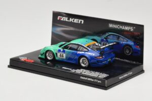 Porsche 911 997 GT3 R #44 Team Falken S. Henzler / P. Dumbreck / M. Ragginger / S. Asch 24 Hours Nurburgring 2011 Minichamps  - imagem 3 de 4