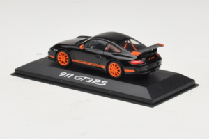 Porsche 911 997 GT3 RS Preto Laranja Minichamps 1:43 WAP02012817-R1 Metal - imagem 3 de 4