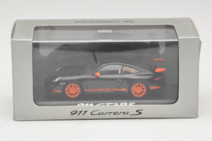 Porsche 911 997 GT3 RS Preto Laranja Minichamps 1:43 WAP02012817-R1 Metal - imagem 4 de 4