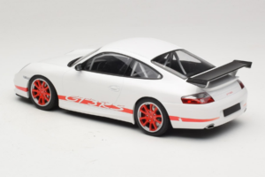 Porsche 911 996 GT3 RS Branco Faixa Vermelha Minichamps 1:18 155062020 Metal - imagem 5 de 6