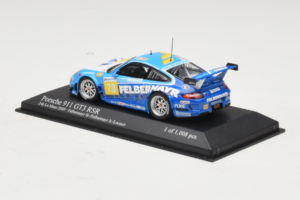 Porsche 911 GT3 RSR #70 H. Felbermayr / H. Felbermayr Jr. Felbermayr-Proton 24 Hours of Le Mans 2009 Minichamps 1:43 40009697 - imagem 3 de 4