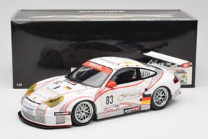 Porsche 911 997 GT3 RSR #83 Team Seikel L. Nielsen / M. Ehret / D. Farnbacher 24 Hours of Le Mans 2006 Minichamps 1:18 100066 - imagem 8 de 8