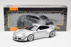 Porsche 911 997 RWB Abu Dhabi IXO 1:18 18CMC166 Metal - imagem 6 de 6