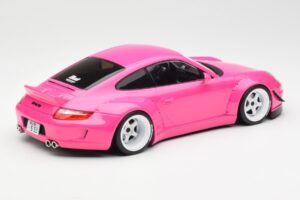 Porsche 911 997 RWB Rosa IXO 1:18 18CMC167 Metal - imagem 2 de 5