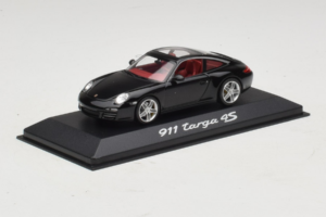 Porsche 911 997 Targa 4S Preto Minichamps 1:43 WAP02002518 Metal - imagem 2 de 4