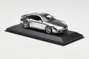 Porsche 911 997 Turbo Chrome Silver Minichamps 1:43 WAP02060816-R Metal - imagem 3 de 5