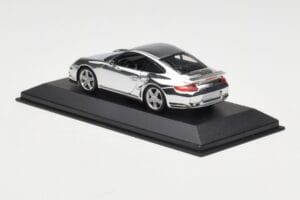 Porsche 911 997 Turbo Chrome Silver Minichamps 1:43 WAP02060816-R Metal - imagem 4 de 5