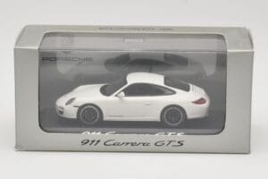 Porsche 911 997.2 Carrera GTS Branco Minichamps 1:43 WAP0200200B Metal - imagem 4 de 4