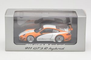 Porsche 911 GT3 R Hybrid 997.2 Presentation White Orange Minichamps 1:43 WAP0201170B Metal - imagem 4 de 4