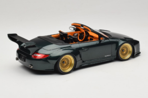 Porsche 911 992 Cabriolet Old & New Tokyo Auto Salon GT Spirit 1:18 GT548 Resina - imagem 2 de 6