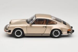 Porsche 911 Carrera 3.2 Bronze Solido 1:18 S1802602 Metal - imagem 4 de 8