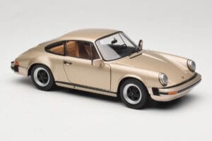 Porsche 911 Carrera 3.2 Bronze Solido 1:18 S1802602 Metal - imagem 6 de 8