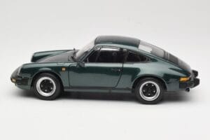 Porsche 911 Carrera Green Metallic Minichamps 1:18 100063022 Metal - imagem 4 de 8