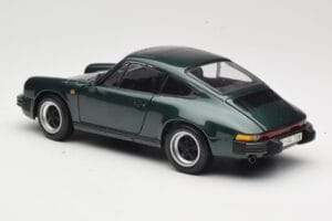 Porsche 911 Carrera Green Metallic Minichamps 1:18 100063022 Metal - imagem 7 de 8