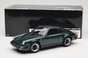 Porsche 911 Carrera Green Metallic Minichamps 1:18 100063022 Metal - imagem 8 de 8