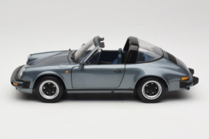 Porsche 911 SC Prateado Minichamps 1:18 100063060 Metal - imagem 4 de 8