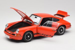 Porsche 911 Carrera RS 2.7 Laranja & Riscas Pretas AUTOart 1:18 78054 Metal - imagem 2 de 8