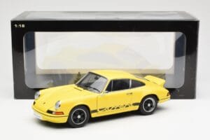 Porsche 911 Carrera RS 2.7 Amarelo AUTOart 1:18 78053 Metal - imagem 8 de 8
