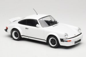 Porsche 911 SC GT Race Version IXO 1:18 18CMC007 Metal - imagem 4 de 6