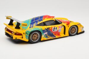 Porsche 911 GT1 #1 D. Rohr / R. Pilgrim / A. McNish 1997 UT Models 1:18 39724 Metal - imagem 3 de 8