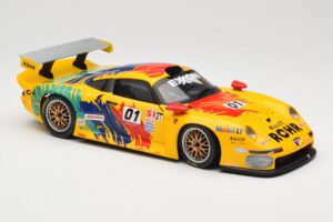Porsche 911 GT1 #1 D. Rohr / R. Pilgrim / A. McNish 1997 UT Models 1:18 39724 Metal - imagem 6 de 8