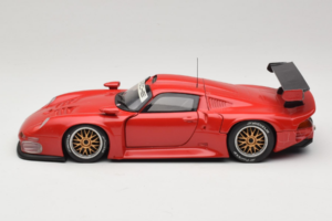 Porsche 911 GT1 Concept Vermelho UT Models 1:18 180966625-R1 Metal - imagem 4 de 8