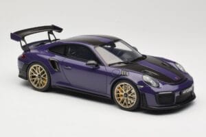 Porsche 911 GT2 RS 991.2 Ultraviolet GT Spirit 1:18 GT926 Resina - imagem 4 de 6