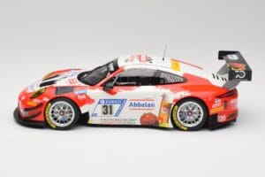 Porsche 911 GT3 R #31 Frikadelli Racing N. Siedler / M. Seefried 24 Hours Nürburgring 2018 Minichamps 1:18 153186931 Metal - imagem 3 de 6