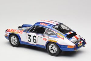 Porsche 911 S #36 B. Waldegard / C. Cheneviere 24 Hours of Le Mans 1971 Minichamps 1:18 107716836 Resina - imagem 5 de 6