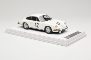 Porsche 911 S #42 R. Buchet / H. Linge Auguste Veuillet 24 Hours of Le Mans Class Winner 1967 IVY 1:18 REMC006 Resina - imagem 4 de 6