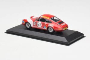 Porsche 911 S #82 Team Kremer Racing 1000km ADAC Neuhaus Class Winner 1971 Minichamps 1:43 400716882 Metal - imagem 3 de 4