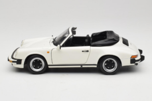 Porsche 911 SC Cabriolet Branco Minichamps 1:18 100063031 Metal - imagem 4 de 8