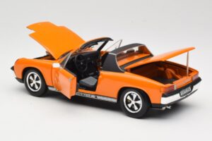 Porsche 914/6 Laranja Revell 1:18 08864 Metal - imagem 5 de 8