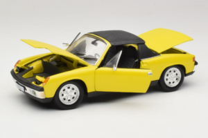 Porsche 914 Amarelo Revell 1:18 8976 Metal - imagem 2 de 8
