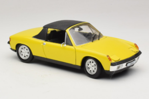 Porsche 914 Amarelo Revell 1:18 8976 Metal - imagem 6 de 8