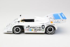 Porsche 917/10 #0 J. Scheckter Vasek Polak Racing Can-Am Championship 1973 Minichamps 1:18 155736500 Metal - imagem 3 de 6
