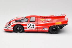 Porsche 917K #23 R. Attwood / H. Herrmann 24 Hours of Le Mans Winner 1970 Norev 1:18 187586 Metal - imagem 3 de 6