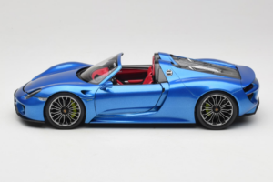 Porsche 918 Spyder Blue Metallic Minichamps 1:18 110062432 Metal - imagem 4 de 8