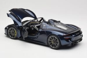 Porsche 918 Spyder Azul Metallic Minichamps 1:18 113062434 Metal - imagem 5 de 8