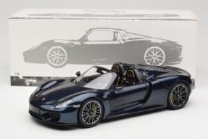 Porsche 918 Spyder Azul Metallic Minichamps 1:18 113062434 Metal - imagem 8 de 8