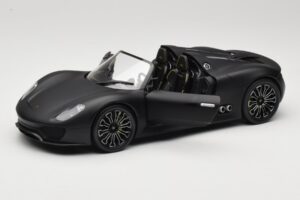 Porsche 918 Spyder Matte Black Minichamps 1:18 110060031 Metal - imagem 2 de 8